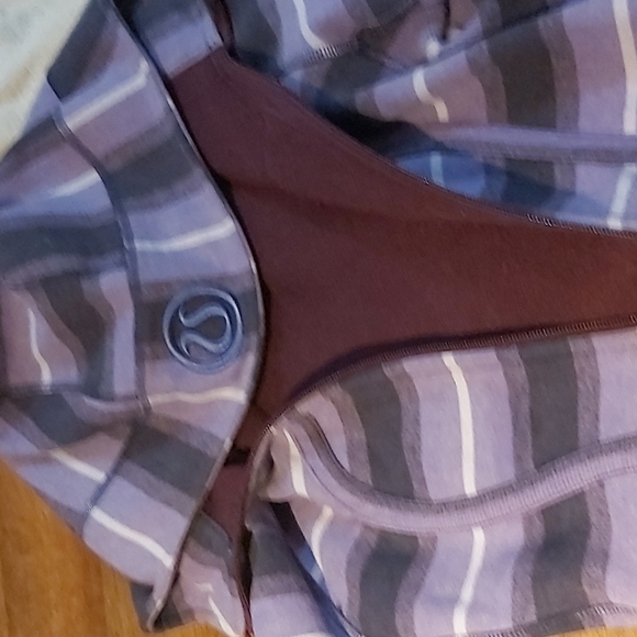 Lululemon scuba hoodie size 2 - Picture 2 of 3